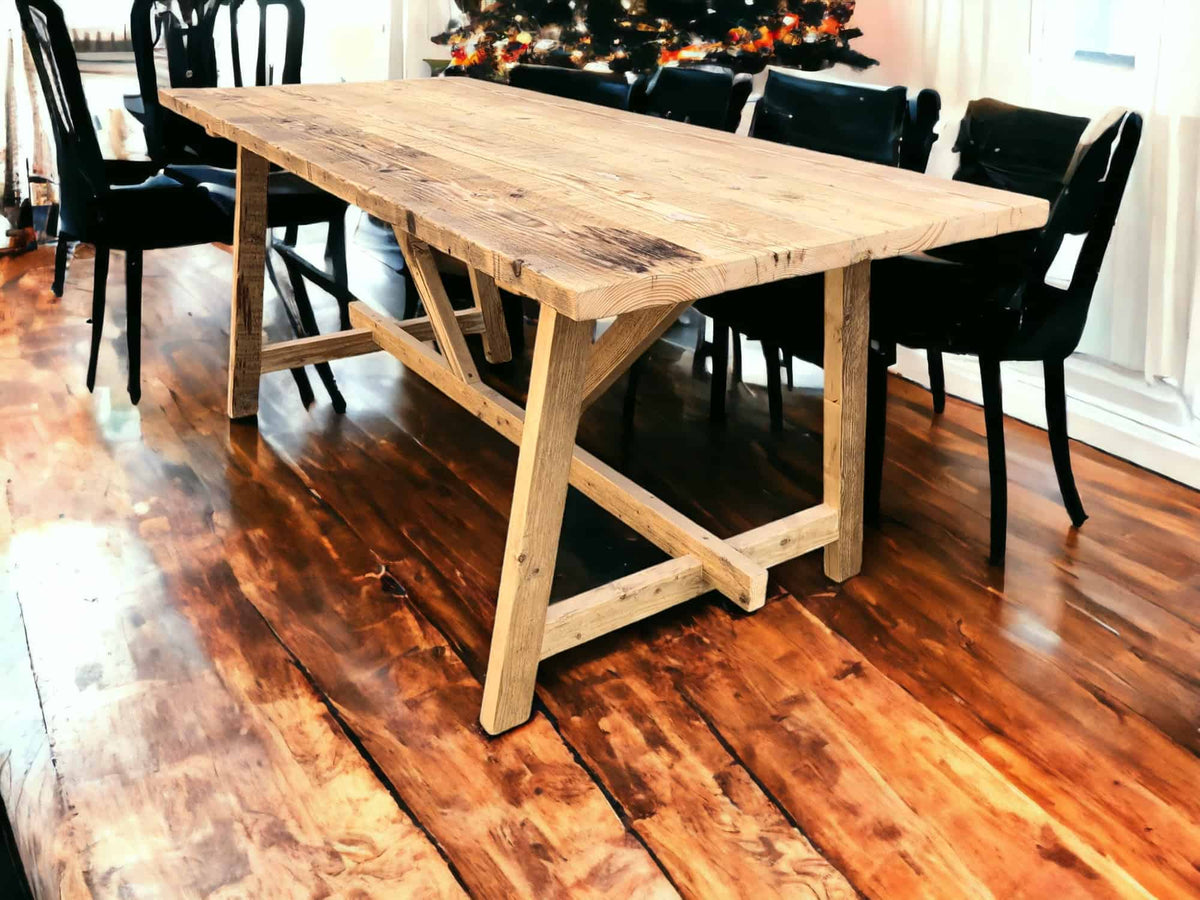 Scandi Style Dining Table | THE HARSTAD