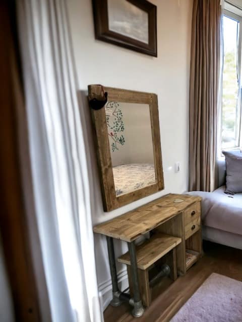 Bedroom Dresser Table & Mirror Set | THE DOWNEND