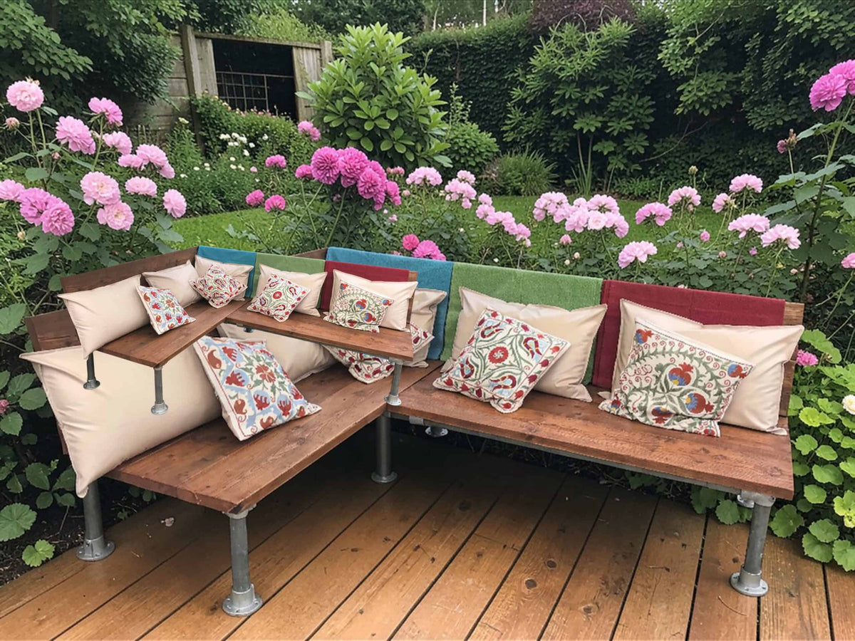 Corner Garden Bench | THE BRISTOL