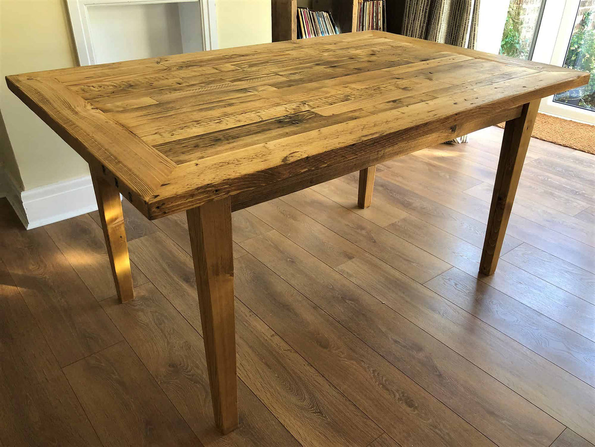 Brick Pattern Dining Table | THE OAKRIDGE