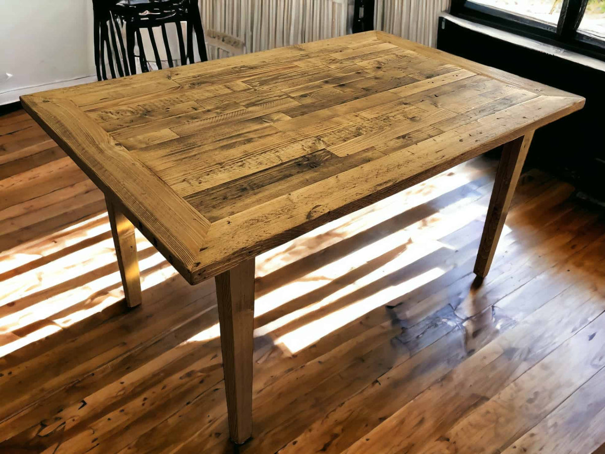 Brick Pattern Dining Table | THE OAKRIDGE