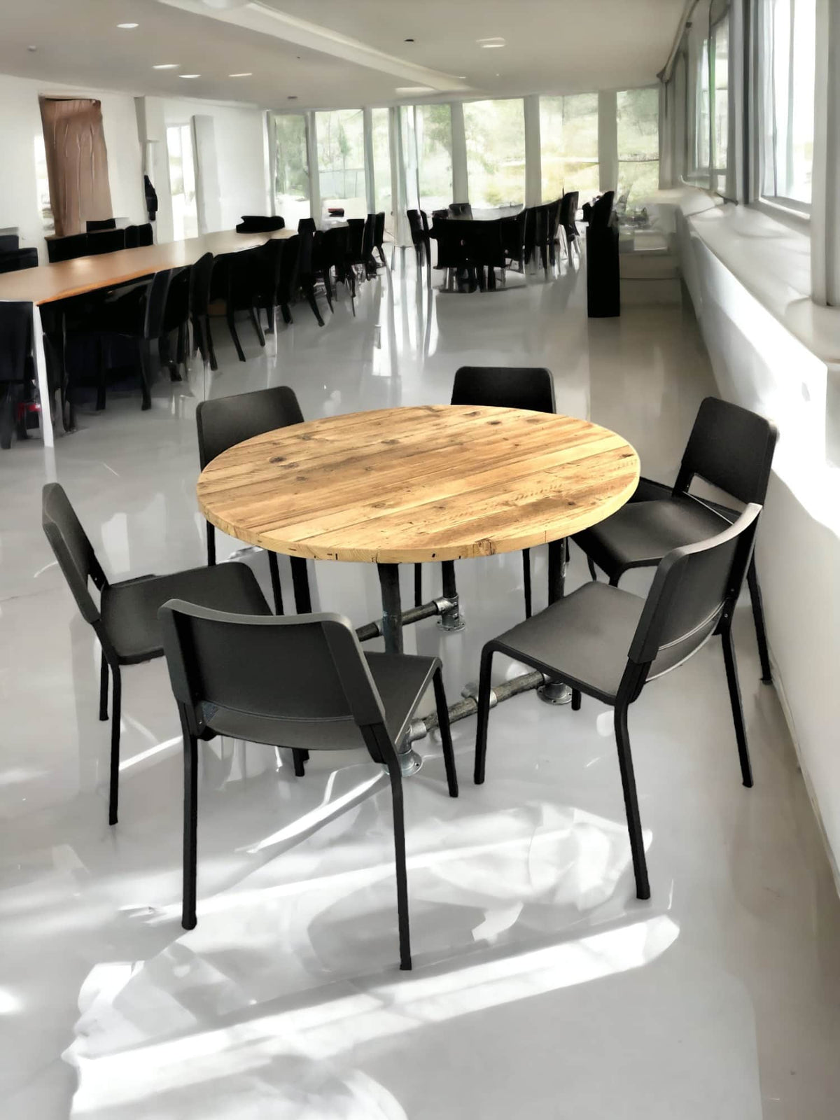 Wooden Round Table | THE VIENNA