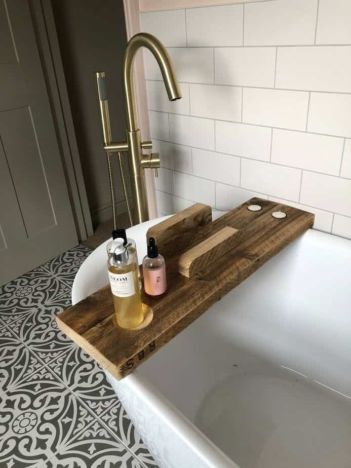 Wooden Bath Caddy | THE WOOLSTON