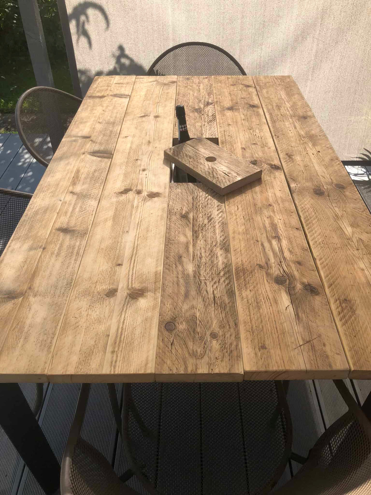 Ice Bucket Table | THE MELFI