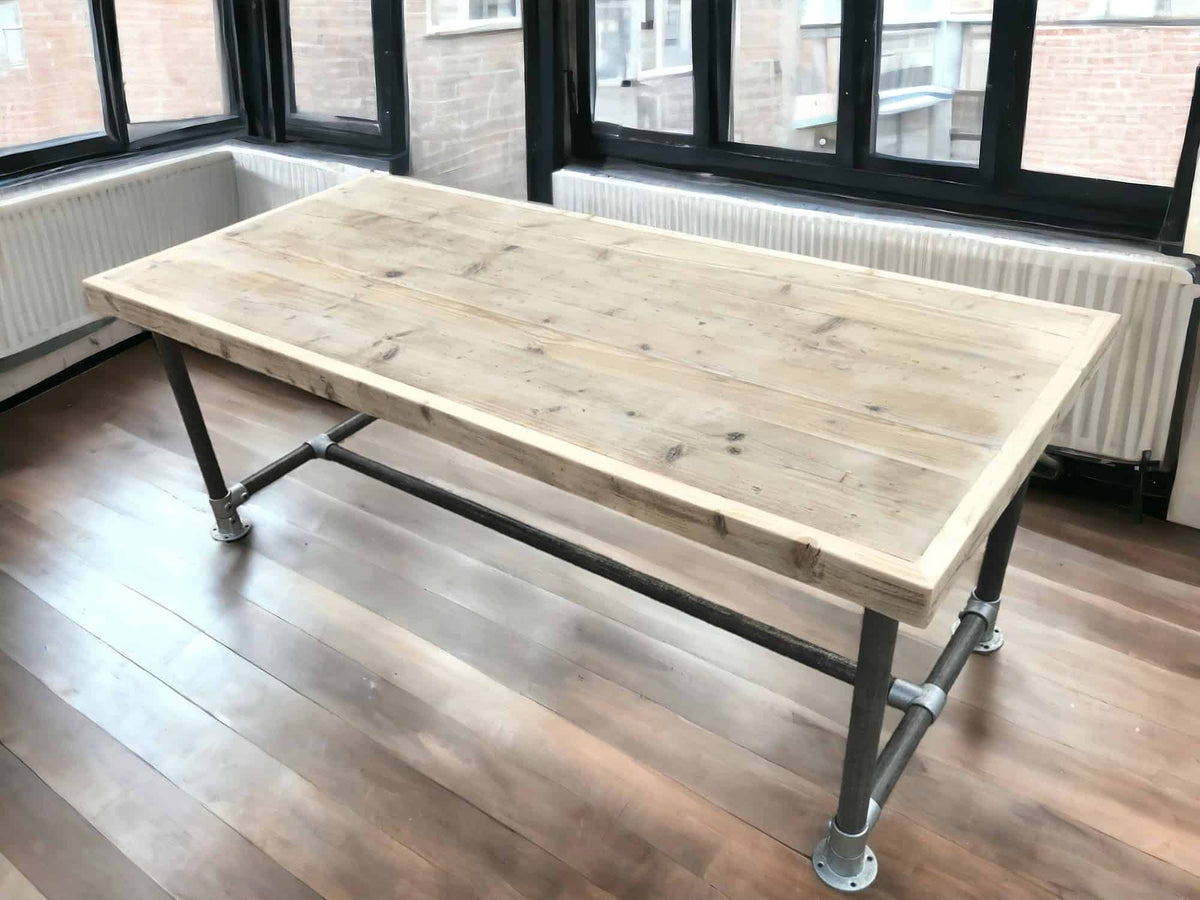 Rustic Desk | THE ROBIN