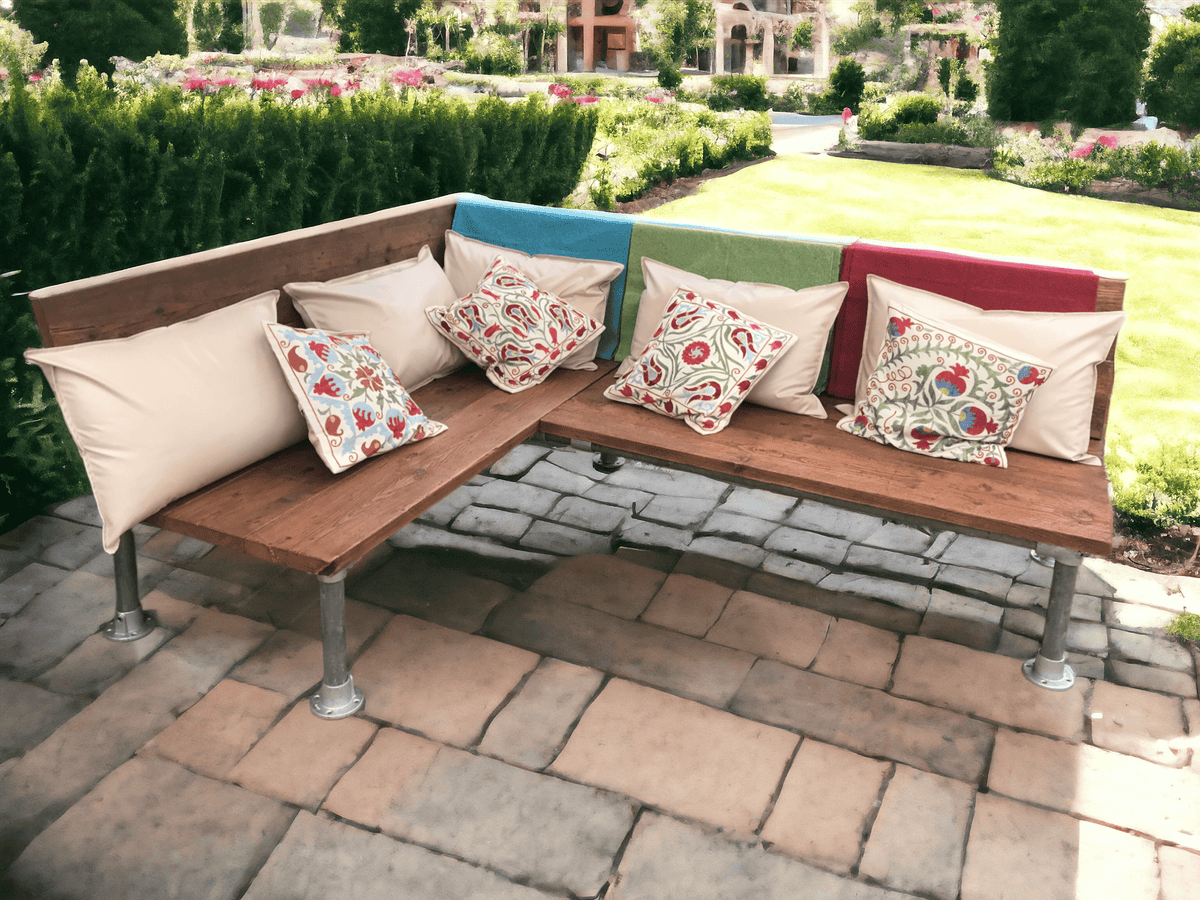 Corner Garden Bench | THE BRISTOL