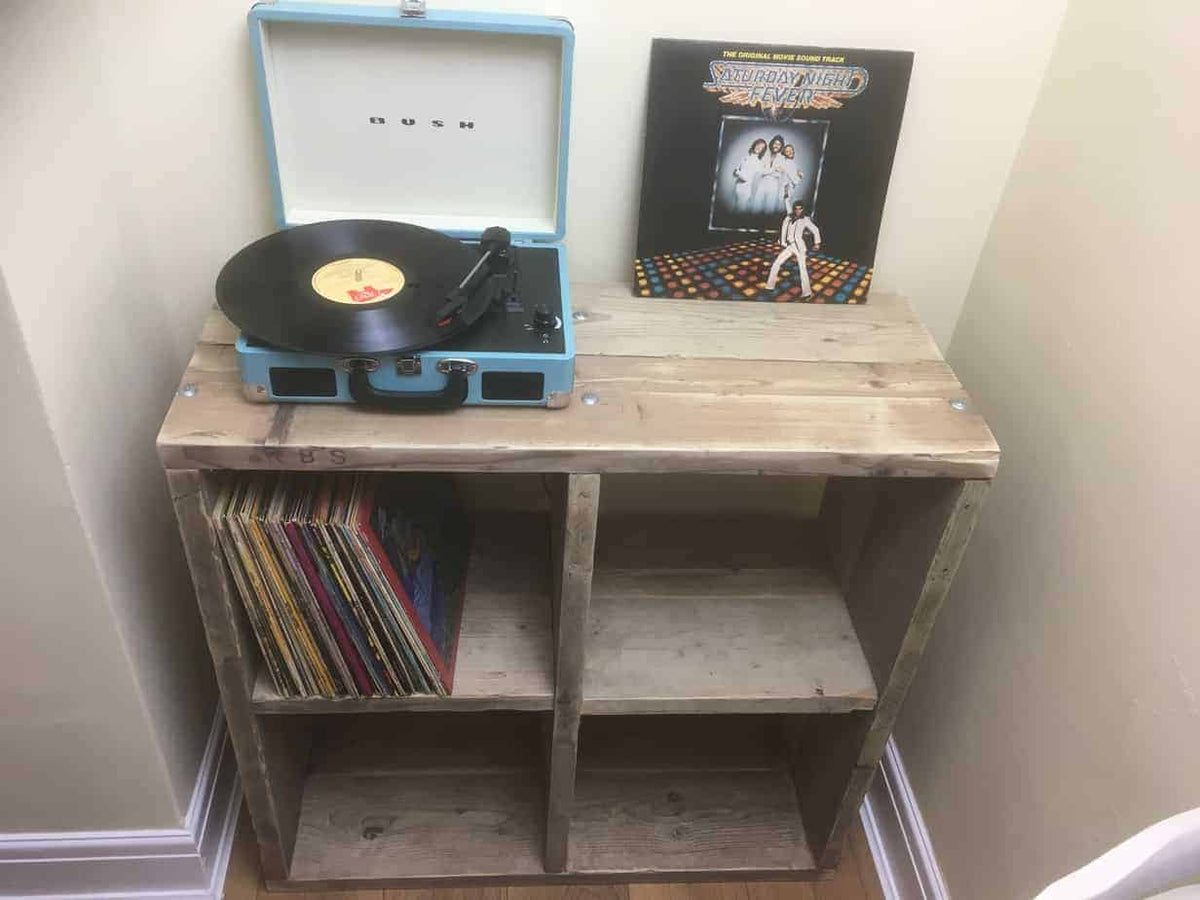 Reclaimed Wood Vinyl Unit | THE HANNOVER