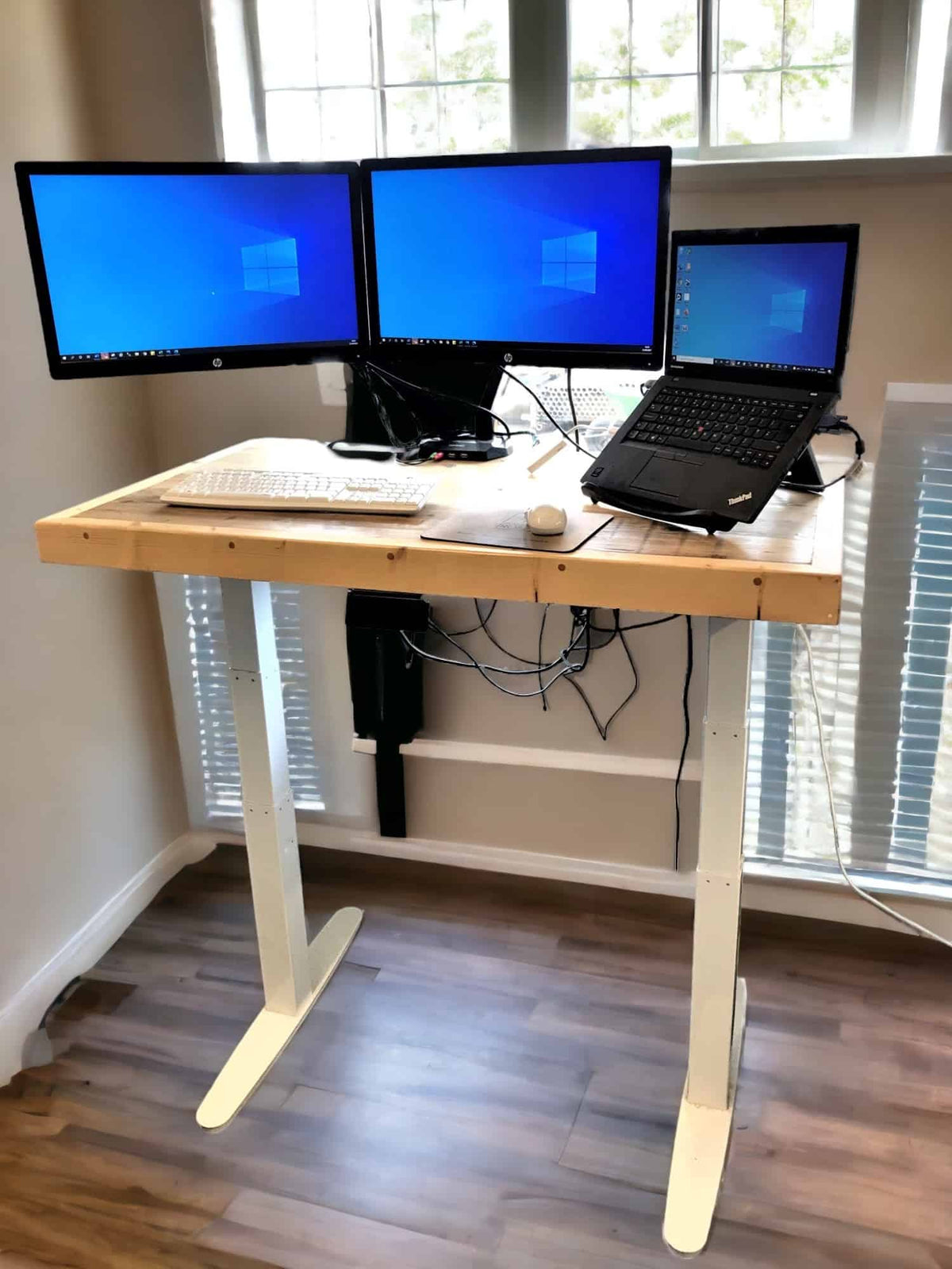 Height Adjustable Desk | THE ROSIE