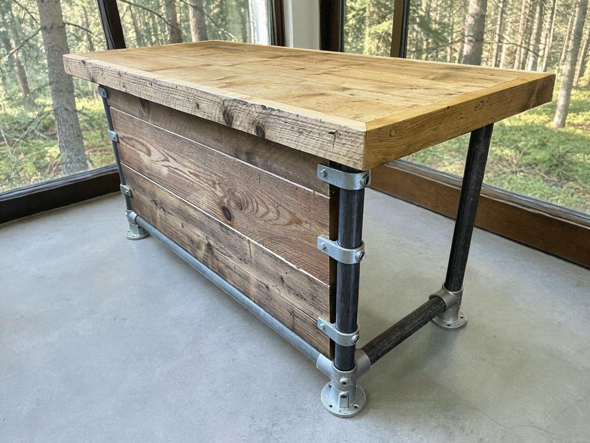Industrial Reception Desk | THE KINGSWOOD