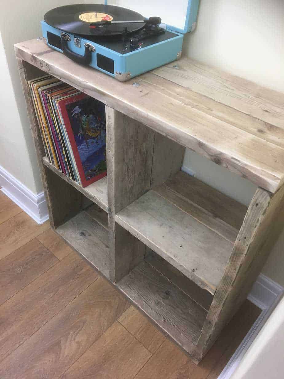 Reclaimed Wood Vinyl Unit | THE HANNOVER