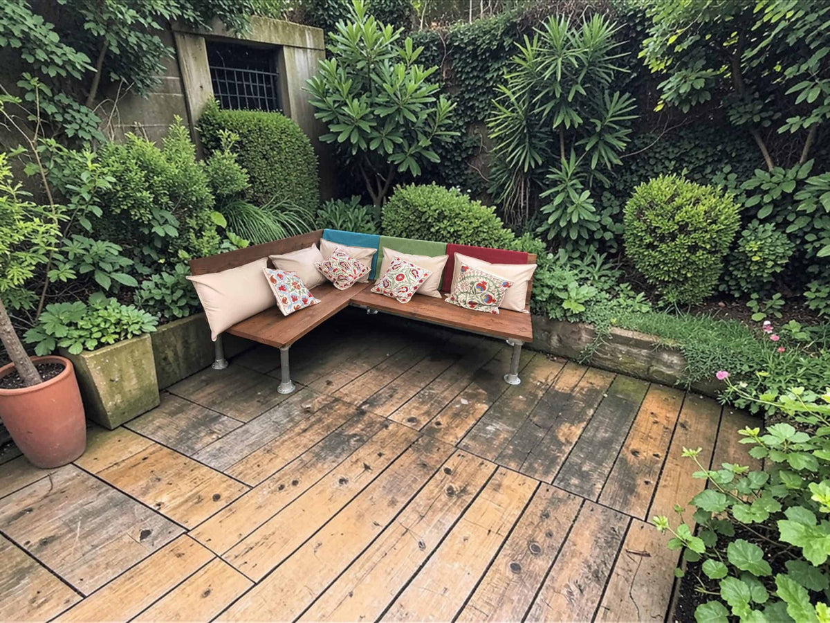 Corner Garden Bench | THE BRISTOL