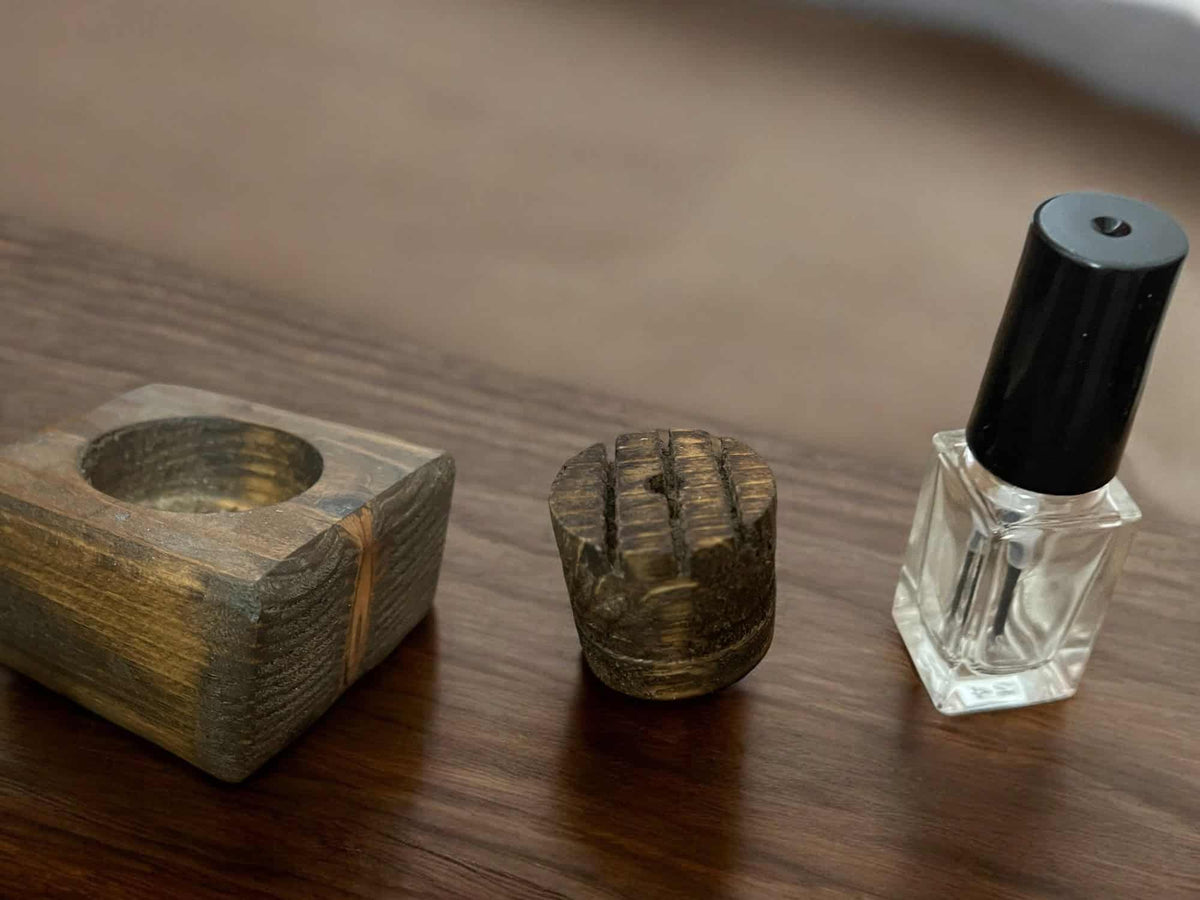 Wooden Sleep Block | With Lavender Bottle | Natural Relaxation Aid – THE HYPNOS