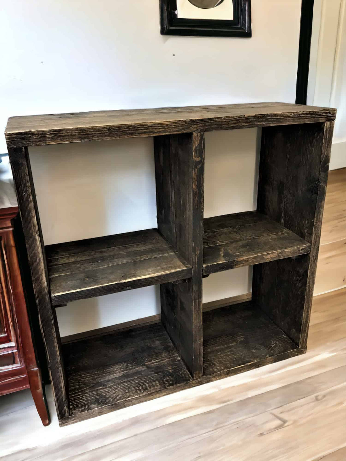 Reclaimed Wood Vinyl Unit | THE HANNOVER