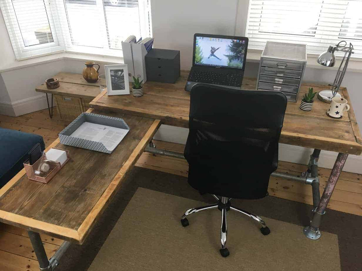 Scaffold Corner Desk | THE HAGUE